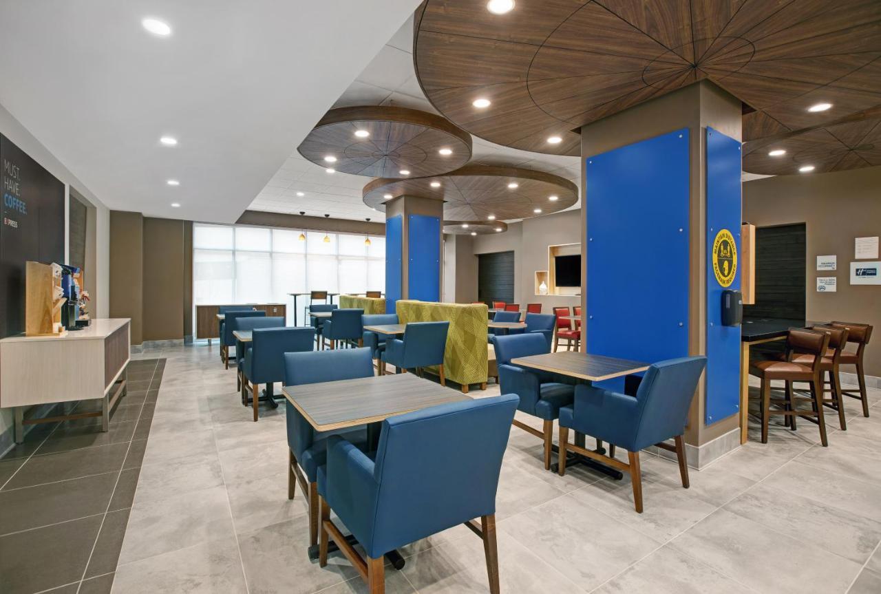 Holiday Inn Express - Milwaukee Downtown By Ihg Exterior foto