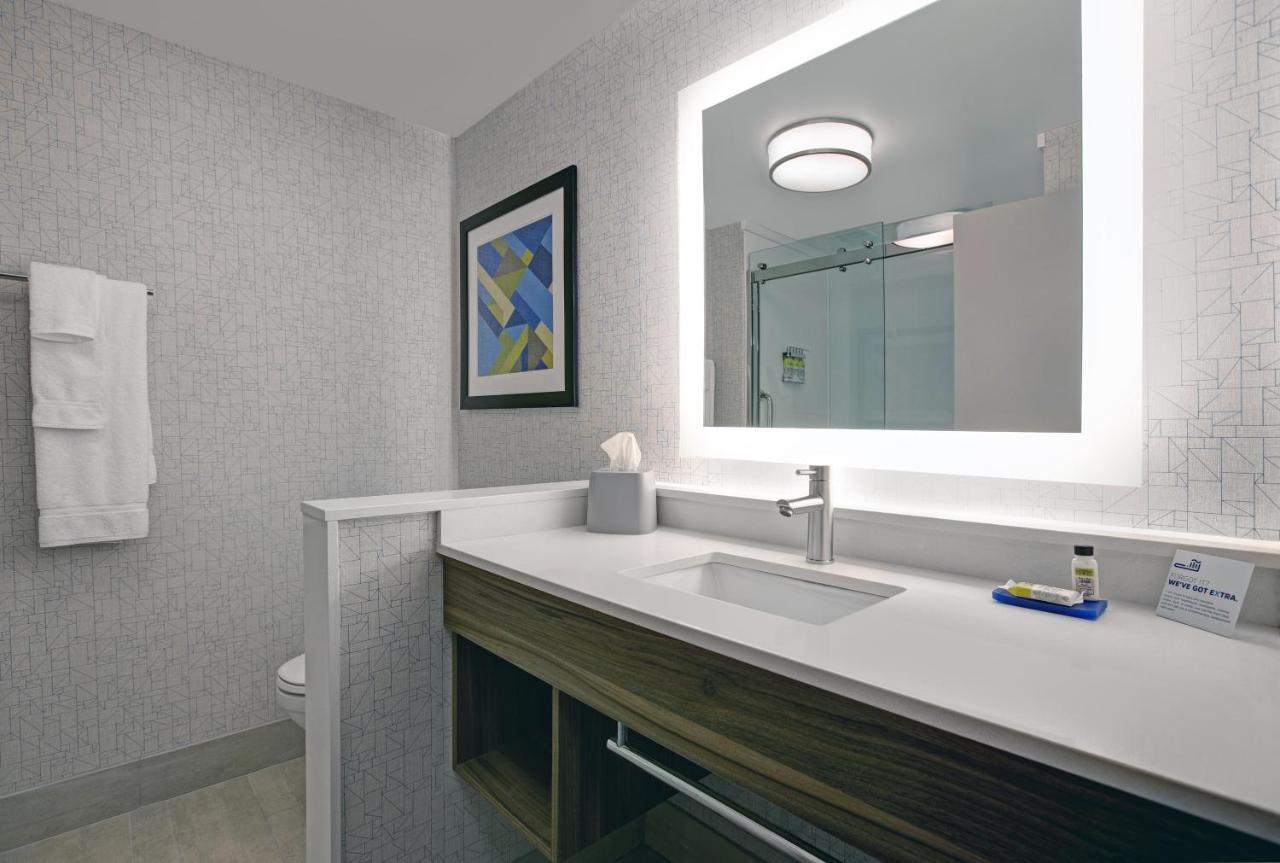 Holiday Inn Express - Milwaukee Downtown By Ihg Exterior foto